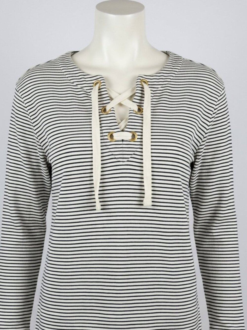 Vineyard Vines Striped Lace-Up Sweatshirt Top ⚓ Size M